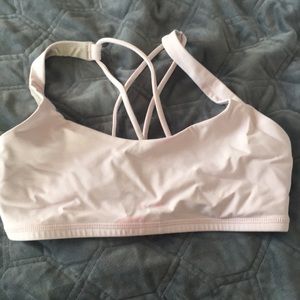 lululemon bra... size 4 no pads